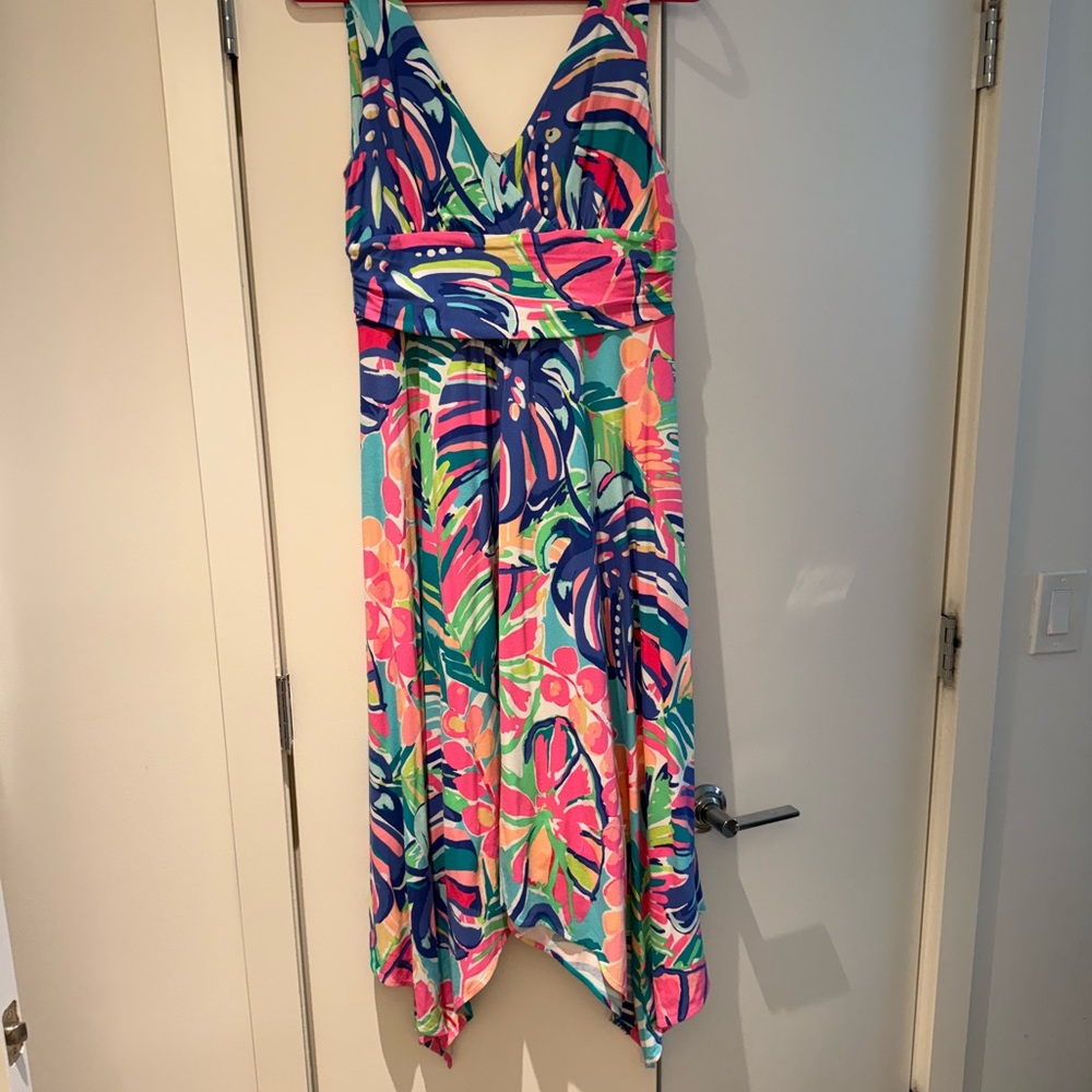 Lilly Pulitzer multi exotic garden size large asymmetrical hem dress stretchy
